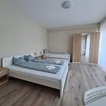 Oet Fenyo Apartmanhaz شقة