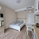 Oet Fenyo Apartmanhaz * Siófok
