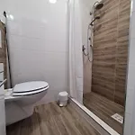Oet Fenyo Apartmanhaz Siófok