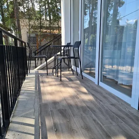 Oet Fenyo Apartmanhaz