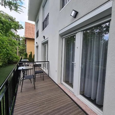 öt Fenyő Apartamento *