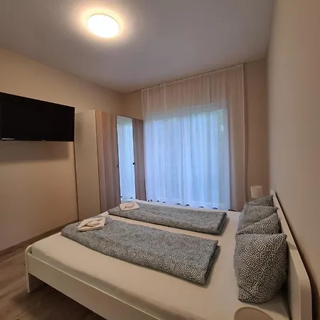 Apartamento öt Fenyő