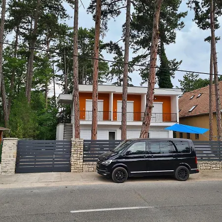 Oet Fenyo Apartmanhaz * Siófok