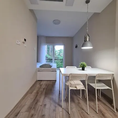Oet Fenyo Apartmanhaz Siofok