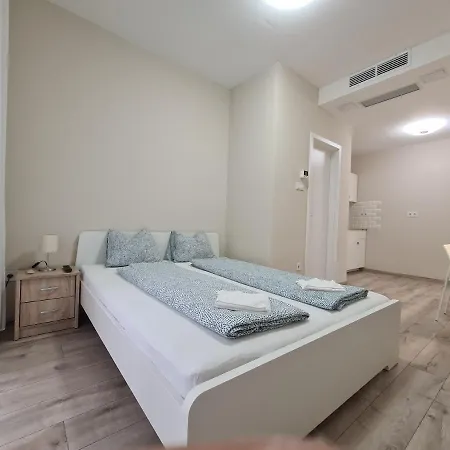Apartamento öt Fenyő *