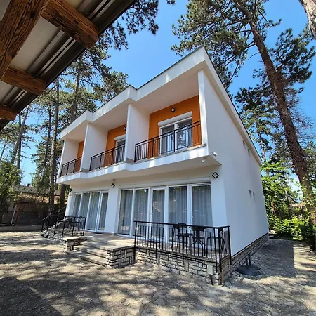 아파트 Oet Fenyo Apartmanhaz