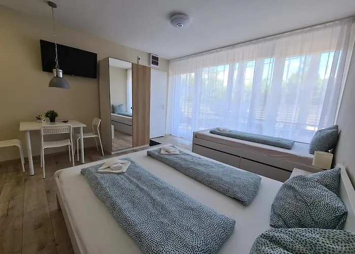 Appartement Oet Fenyo Apartmanhaz