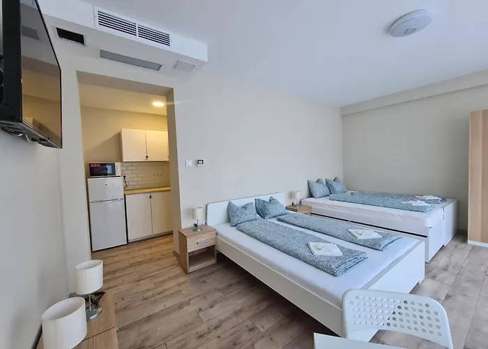شقة Oet Fenyo Apartmanhaz شيوفوك